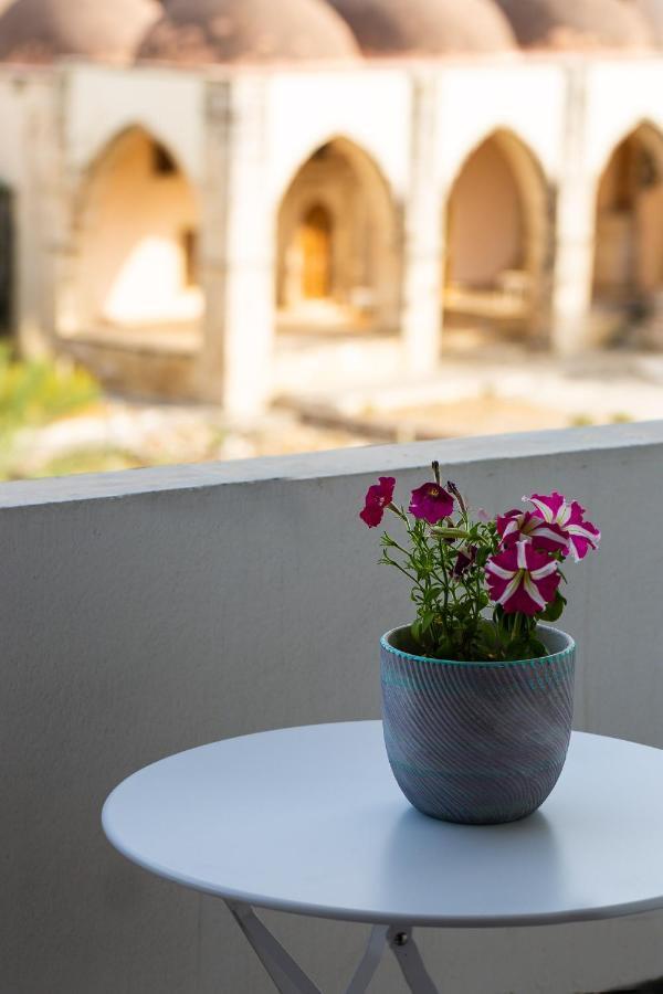 Private Apartment In Rethymnon Town Center Bagian luar foto