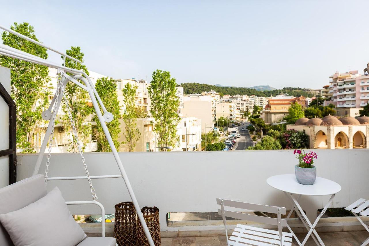 Private Apartment In Rethymnon Town Center Bagian luar foto
